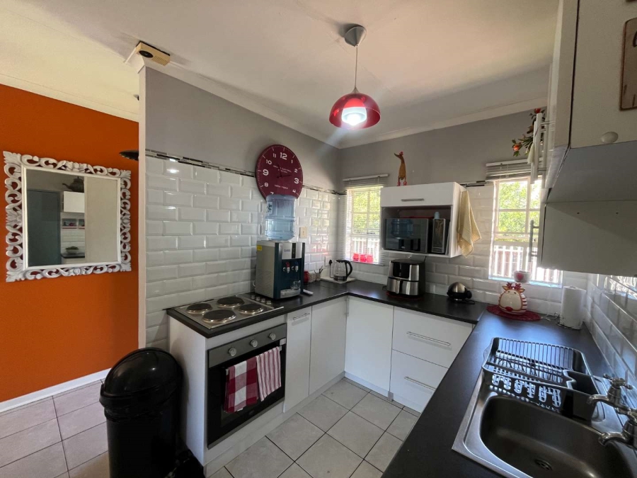 2 Bedroom Property for Sale in Die Rand Northern Cape